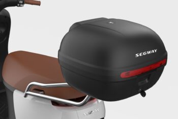 Topkoffer zwart inclusief chromen drager Segway