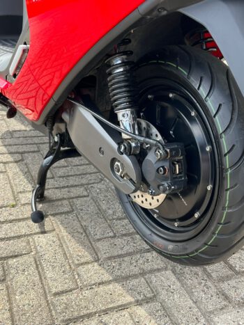 SEGWAY E110S ROOD 2X48V30AH 994KM / B.J. 4-5-'24 - Afbeelding 6