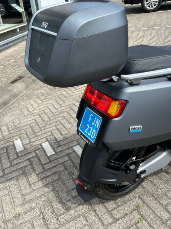 NIU NQi MAT GRIJS 60V35AH B.J.18-9-2023 / 835KM - Afbeelding 3