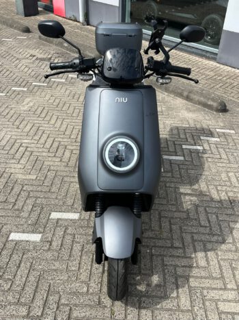 NIU NQi MAT GRIJS 60V35AH B.J.18-9-2023 / 835KM - Afbeelding 9